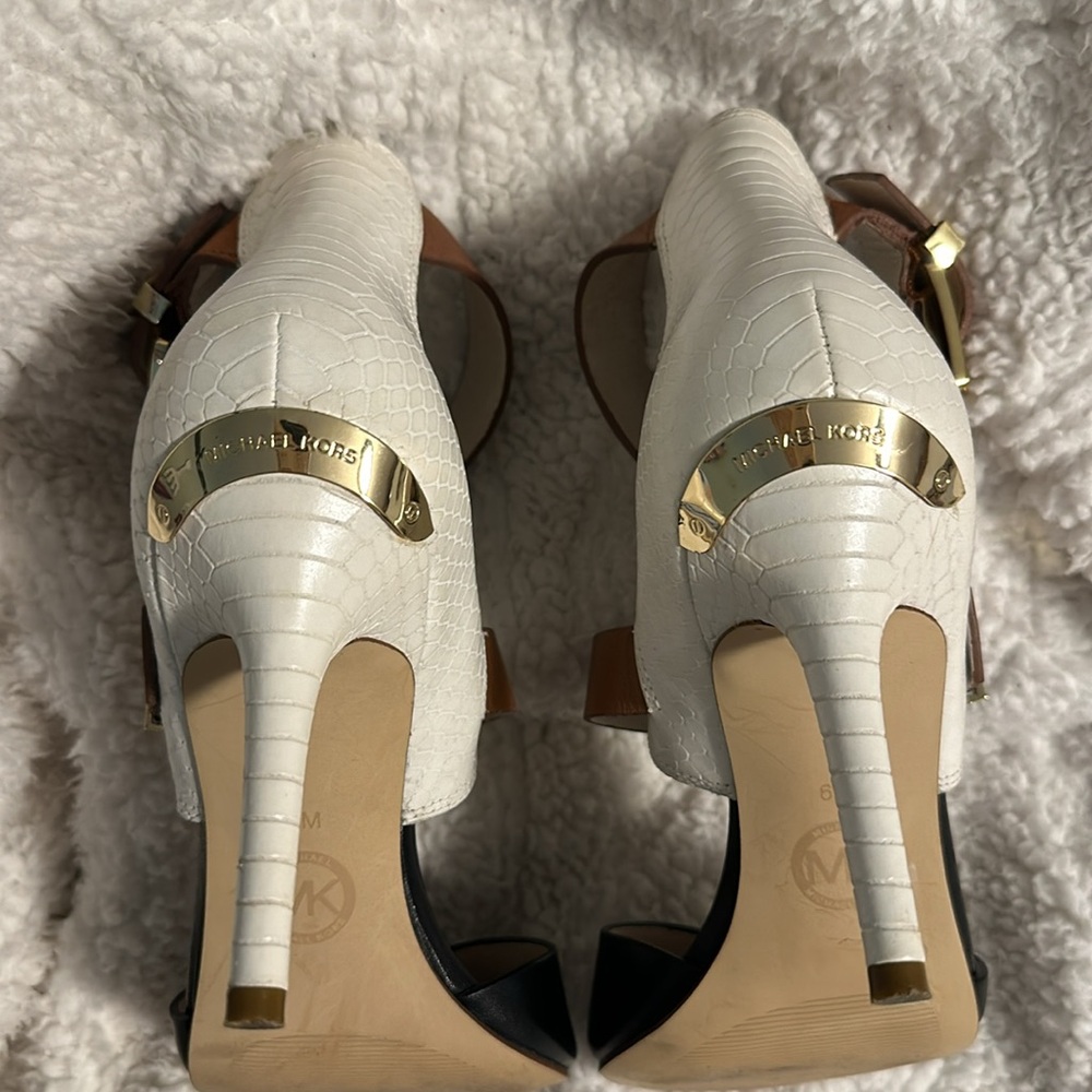 Michael Kors Heels 3inch - Picture 5 of 8